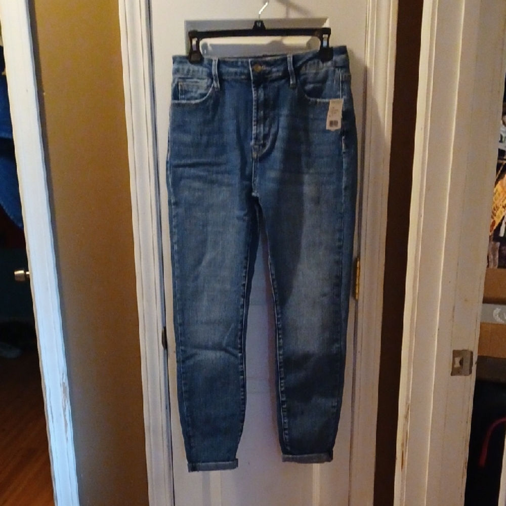 Hi RISE Skinny Jeans